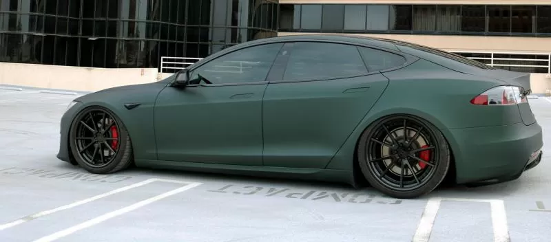 Gloss Perfect Black